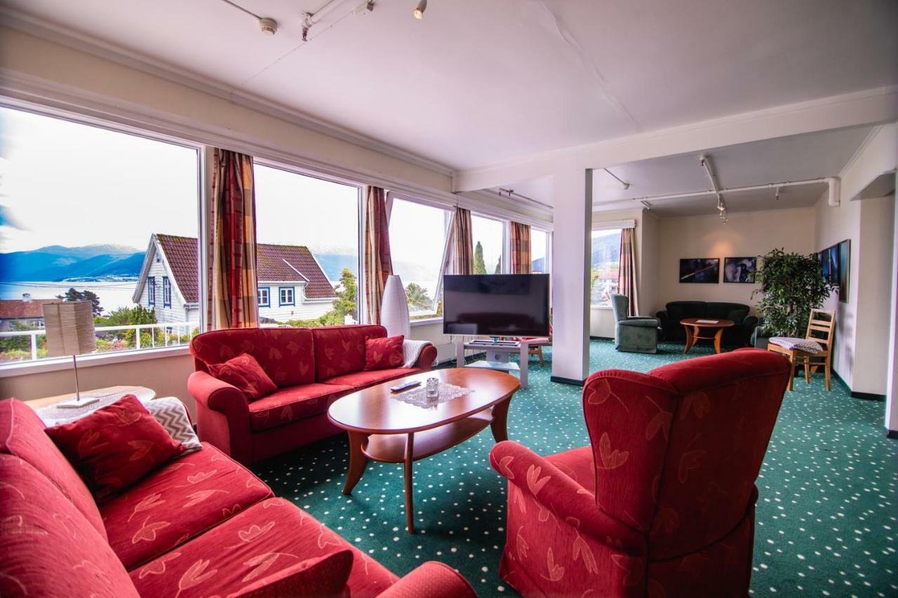 Kringsja Hotel บาเลสตรันด์ ภายนอก รูปภาพ